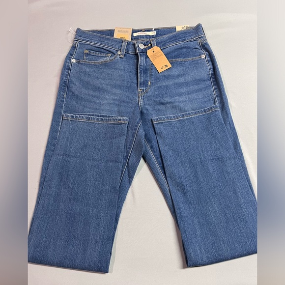 Levi's Women's Classic Straight Mid Rise Denim Jeans 27X30 . NWT - Picture 1 of 4